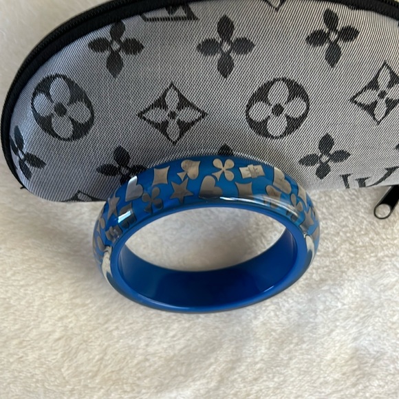 Marc Jacobs Jewelry - Mark Jacobs bangle